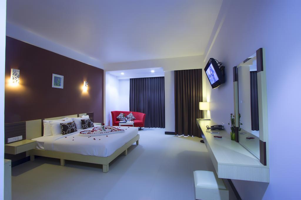 Moon Julie Hotel Sihanoukville Ngoại thất bức ảnh