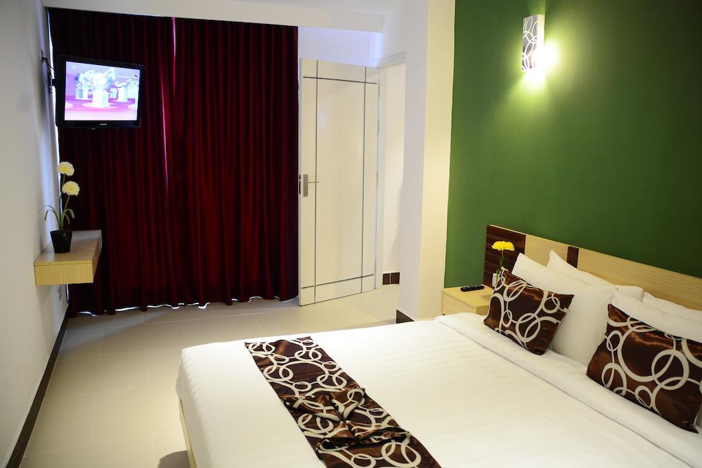 Moon Julie Hotel Sihanoukville Ngoại thất bức ảnh