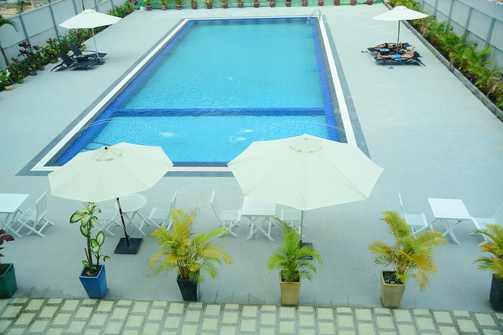 Moon Julie Hotel Sihanoukville Ngoại thất bức ảnh