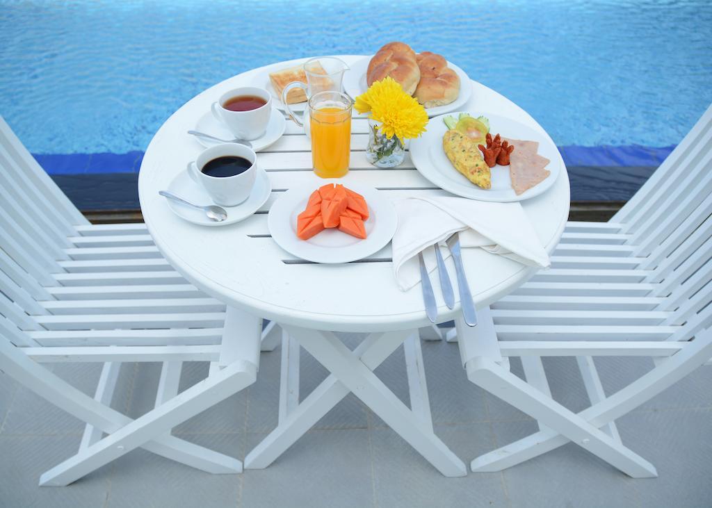 Moon Julie Hotel Sihanoukville Ngoại thất bức ảnh