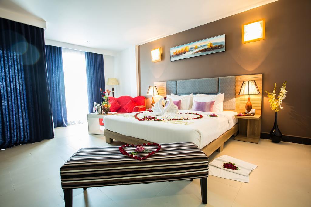 Moon Julie Hotel Sihanoukville Ngoại thất bức ảnh